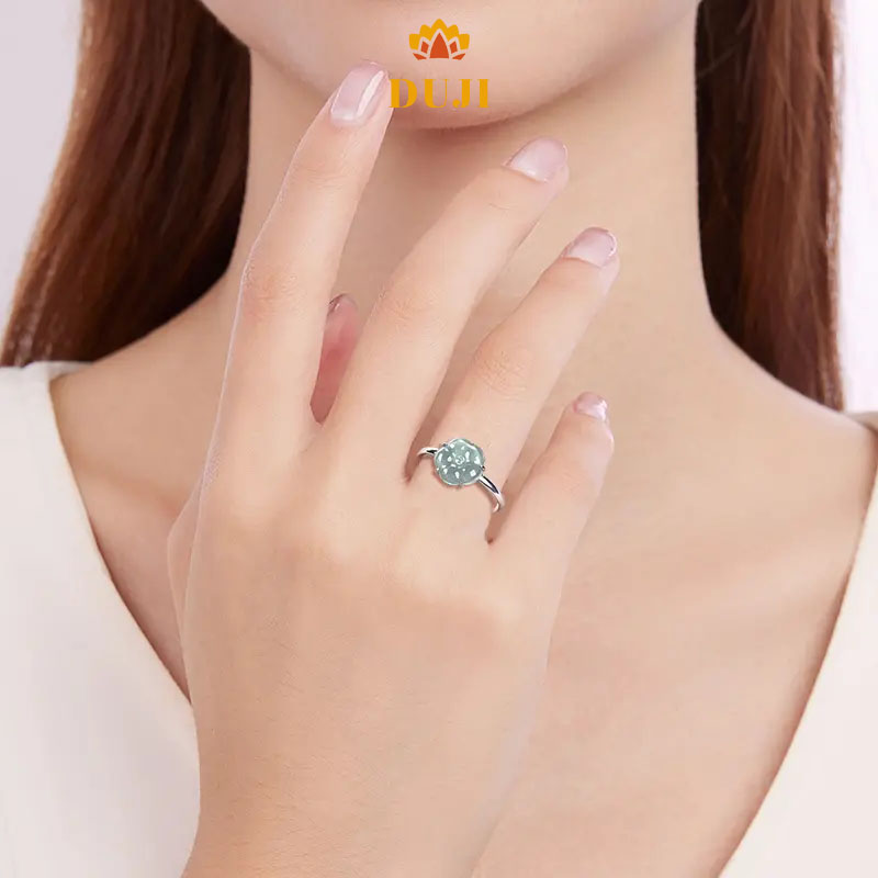 Nhẫn hoa đào xanh ngọc bích tự nhiên S925