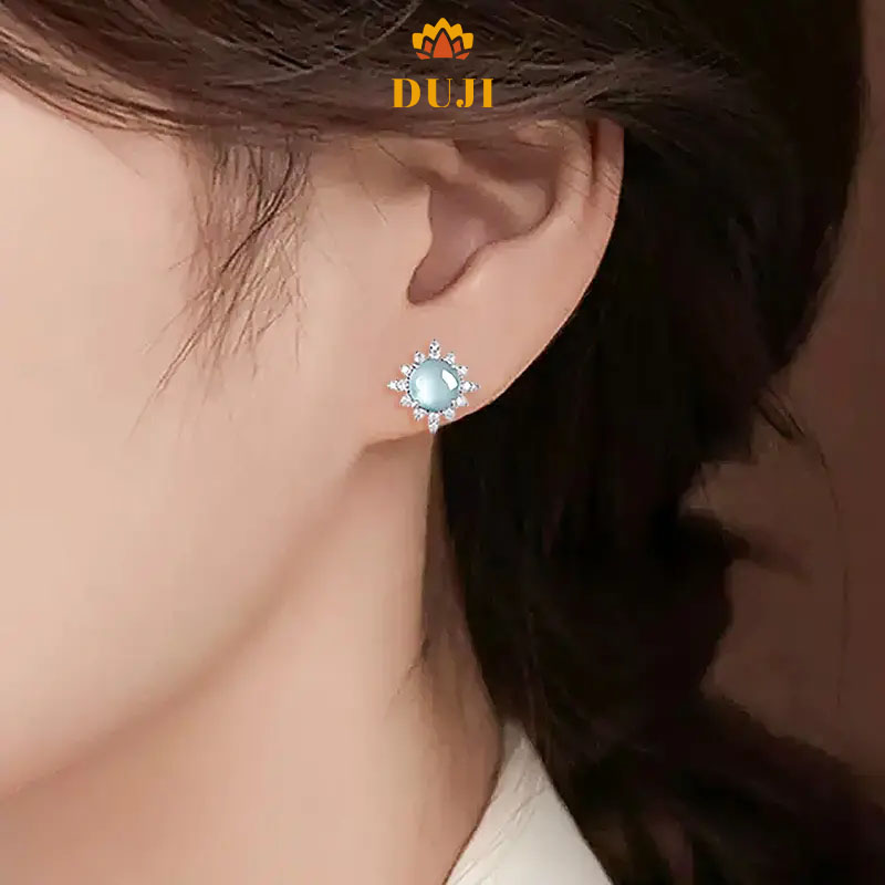 Hoa tai mặt trứng màu xanh ngọc bích tự nhiên S925 bạc