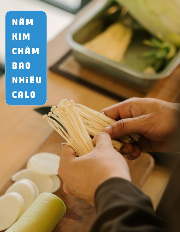 100g nấm kim châm bao nhiêu calo? Ăn nấm kim châm có béo không?