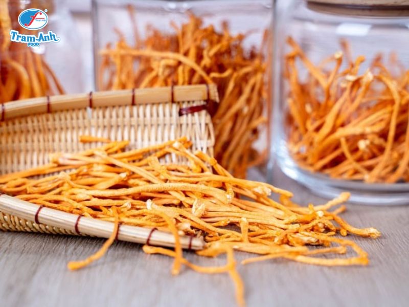 Đông trùng hạ thảo sấy thăng hoa Trâm Anh Food