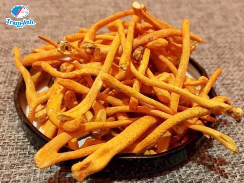 Đông trùng hạ thảo sấy thăng hoa Trâm Anh Food