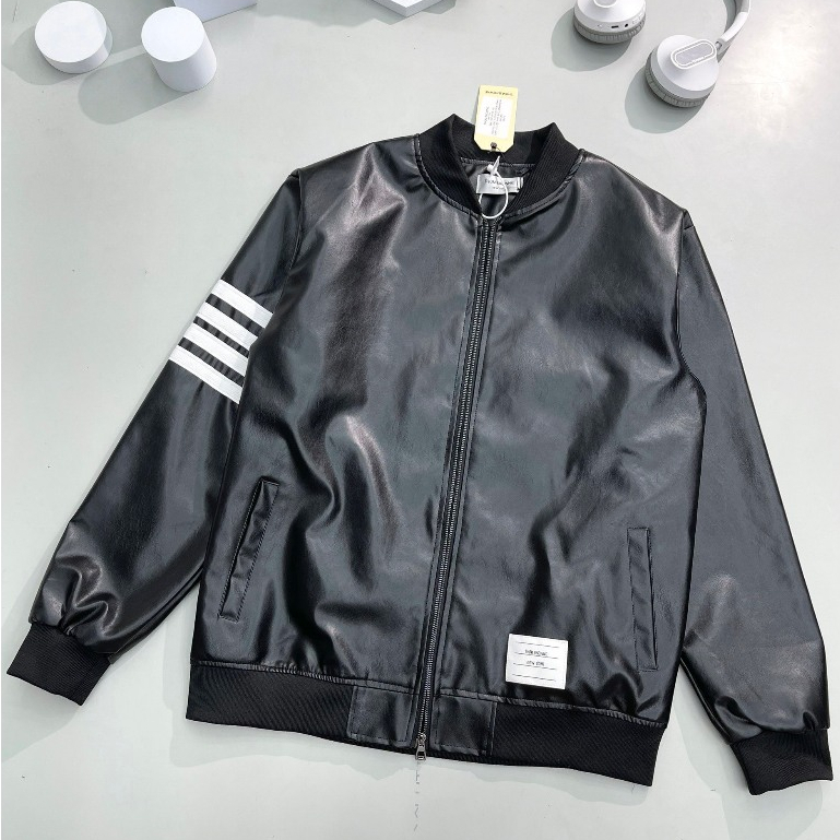[AIO fashion] Áo Khoác Da Nam Thom Browne Bomber Jacket Thêu 4 Sọc Trắng Tay Lót Gió Bo Chun Dày Dặn Sang Trọng