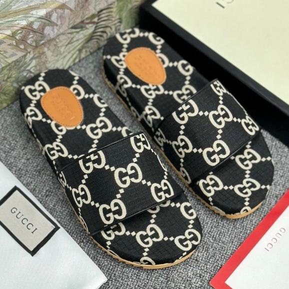 Dép Lê quai ngang GC họa tiết monogram logo nam nữ Mới 2024 Cập Bến,Dép Lê Huấn Hoa Hồng họa tiết gc