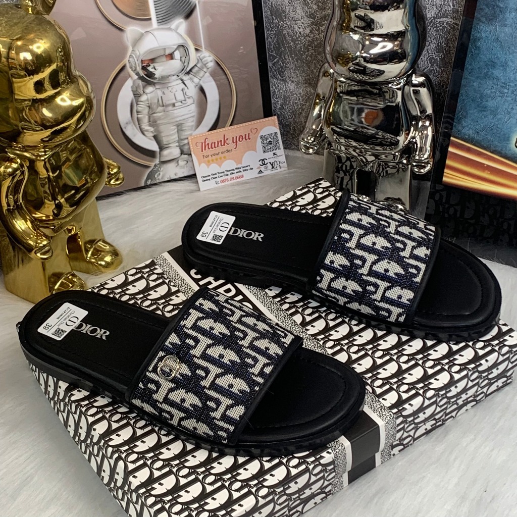 Dép quai ngang Dior Vải Canvas Thêu Họa Tiết ,Dép thời trang nam 2024 siêu Nhẹ,Dép thời trang nam nữ quai ngang mẫu mới