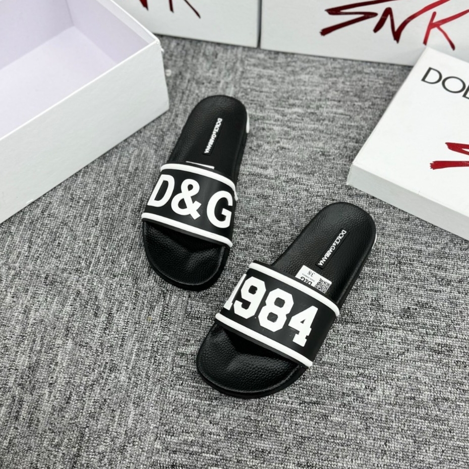 Dép Lê nam nữ quai ngang cao su quai nổi chữ D&G viền trắng đế đúc nổi hoạ tiết Số vs Chữ hoa văn cao cấp