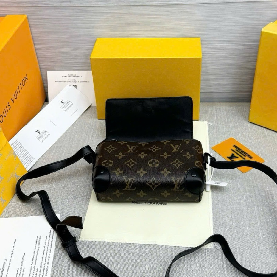 Túi đeo chéo LV nam châm họa tiết Da cao cấp hàng QUẢNG CHÂU CAO CẤP full BOX,Túi đeo chéo LV Trio Messenger da NEW 2025