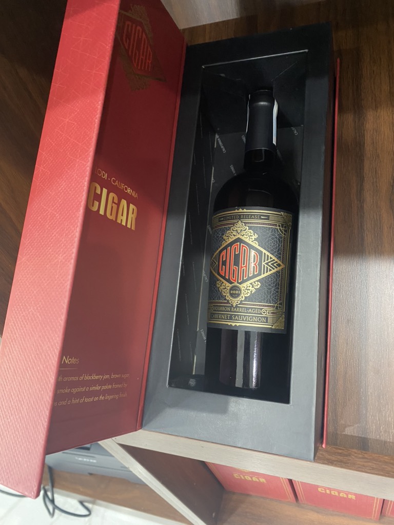 Vang đỏ Cabernet Sauvignon CIGAR 2021 Mỹ