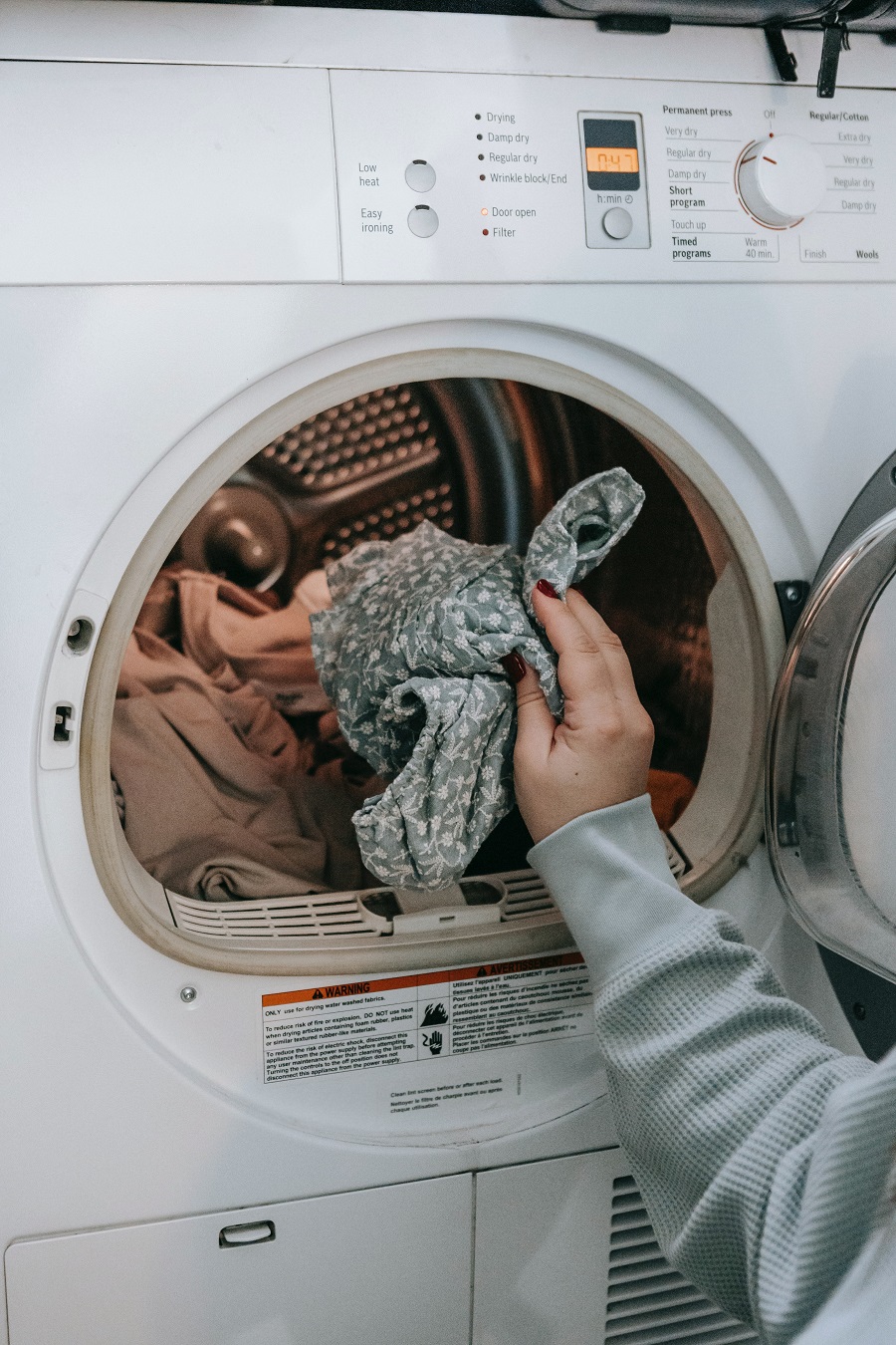 Máy giặt không vắt khô quần áo