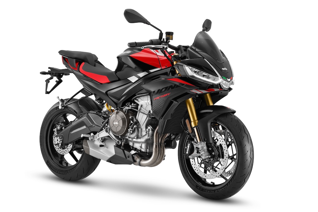 Naked bike hạng trung Tuono 660 Factory được Aprilia cải tiến động cơ và trang bị Öhlins cho năm 2025