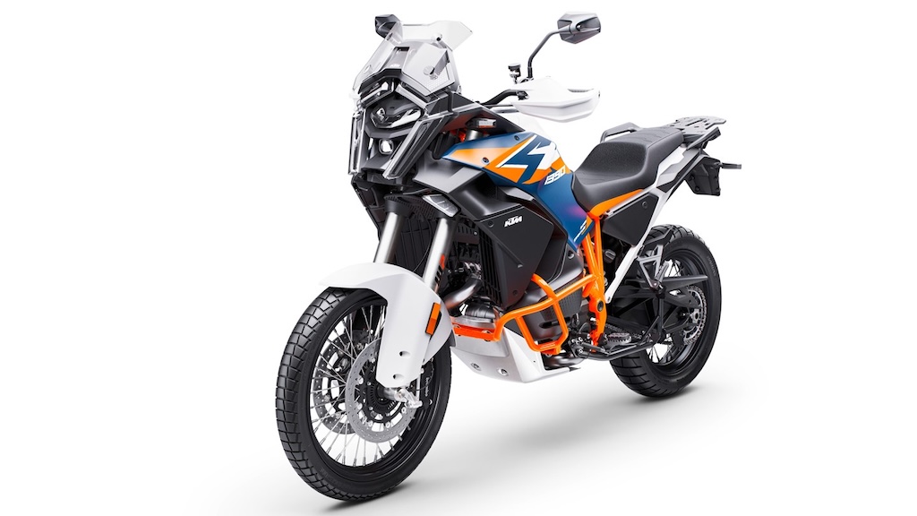 KTM chính thức công bố 1390 Super Adventure R mạnh mẽ và nhiều công nghệ tiên tiến hơn