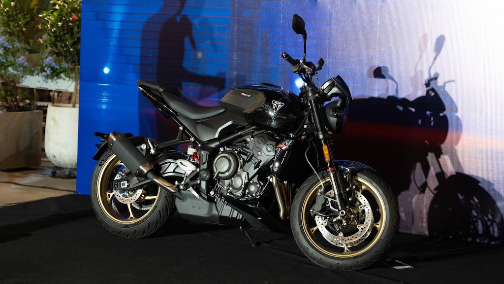 Động cơ lớn hơn, phuộc 