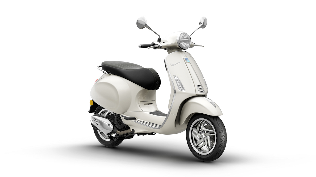Sau 2 năm, Vespa Primavera lại có bản nâng cấp với 1 tính năng mà dân độ chế đã làm từ lâu