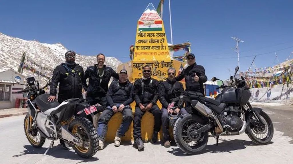 Royal Enfield chính thức