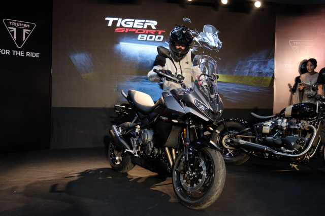 Tiger Sport 800 – 'Chiến Binh' đường trường mới đầy sức hút từ Triumph đã có mặt tại Việt Nam