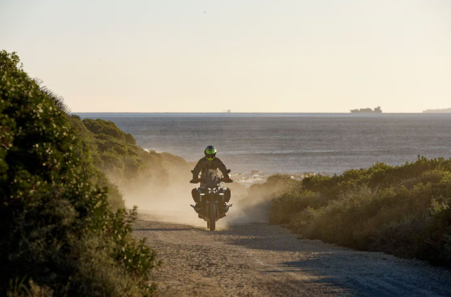 Top những mẫu xe mô tô Phiêu Lưu hạng mở 2025 - Ai là ông vua đường trường?