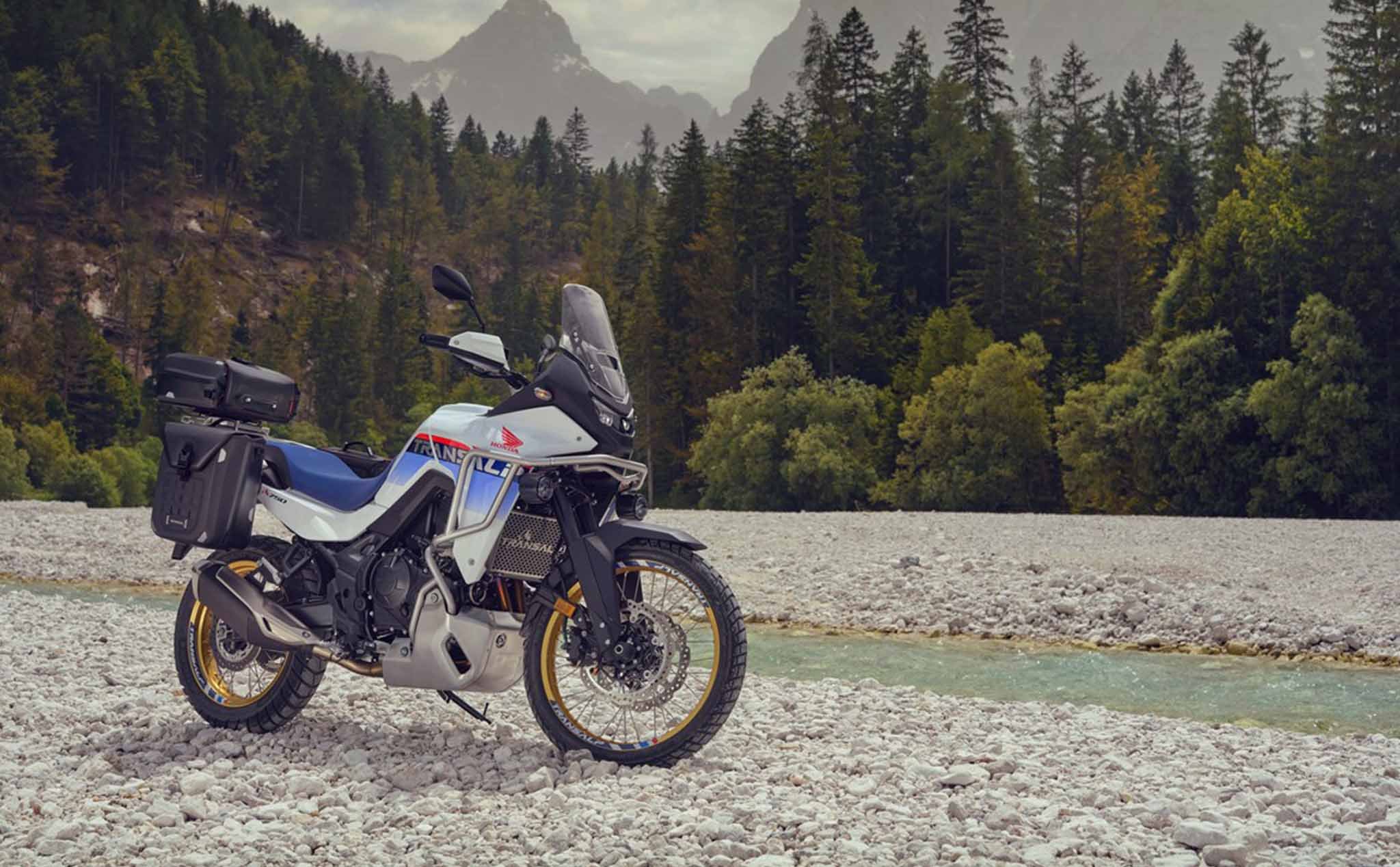 Honda nâng cấp nhẹ cho Transalp XL750 2025