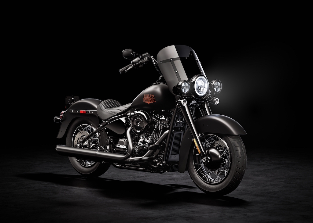 Harley-Davidson tiếp tục biến Heritage Softail thành bản đặc biệt mới, đậm chất bobber hậu Thế chiến II