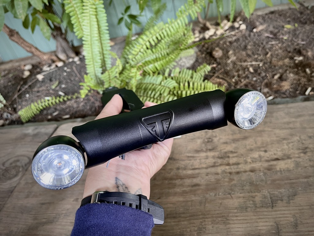 Đế đèn hậu sẵn Signal - TRIUMPH BOBBER 17 23
