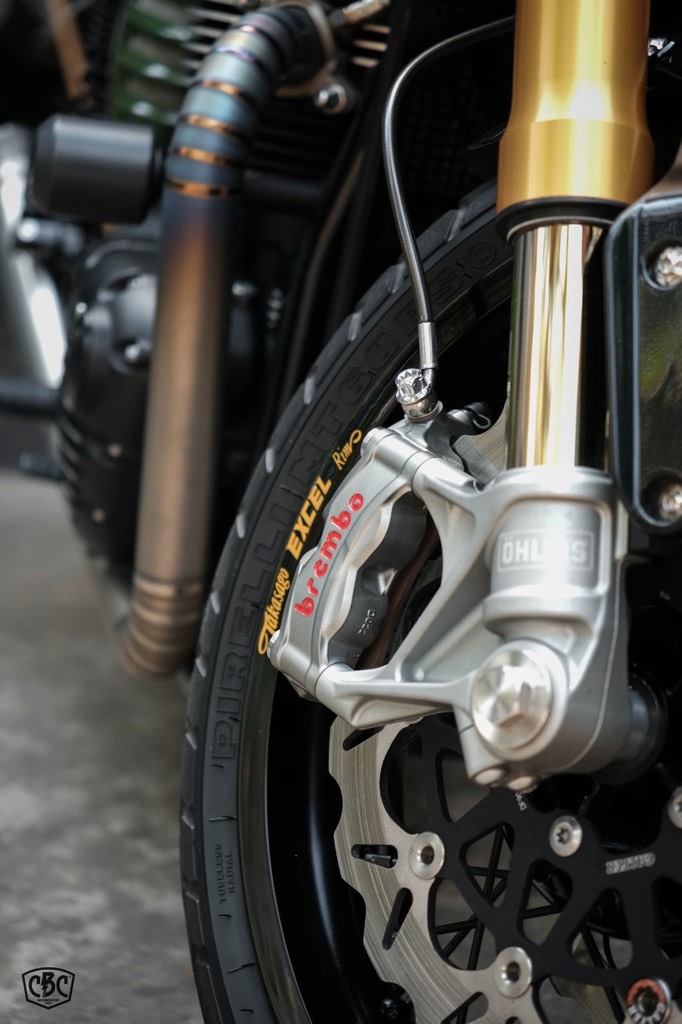 TRIUMPH STREET TWIN 2021 - ODO 6000km
