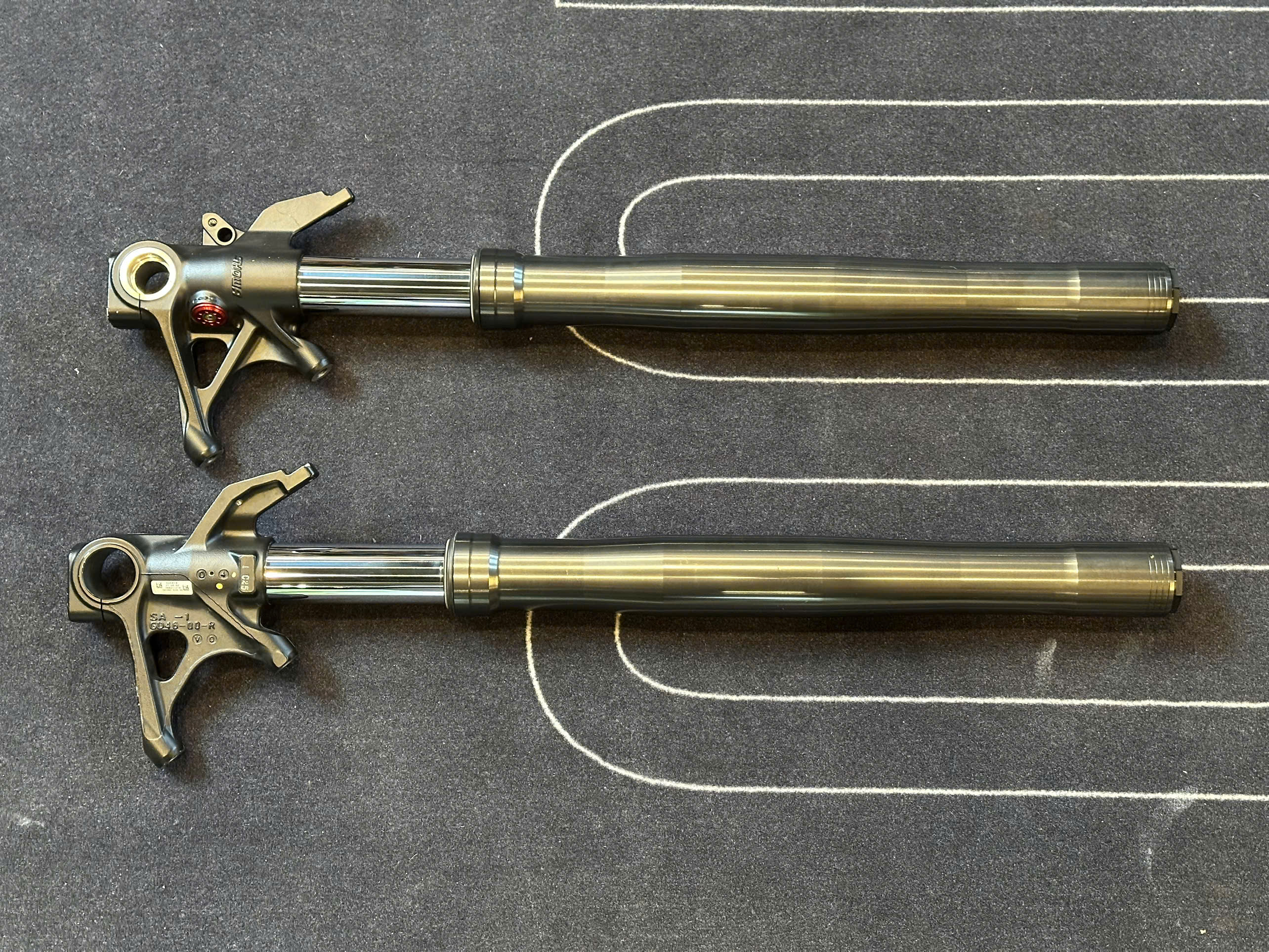Phuộc Showa chân 100mm - 672