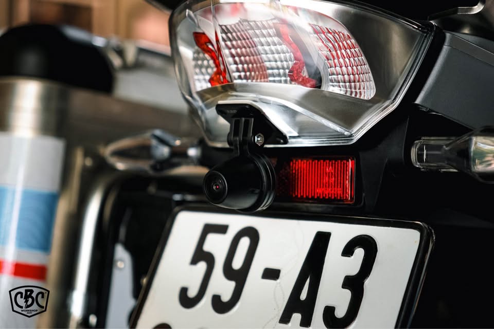 Màn hình Chigee 5 Lite (màn hình, áp suất lốp, camera trước+sau, GPS) - 581 KG