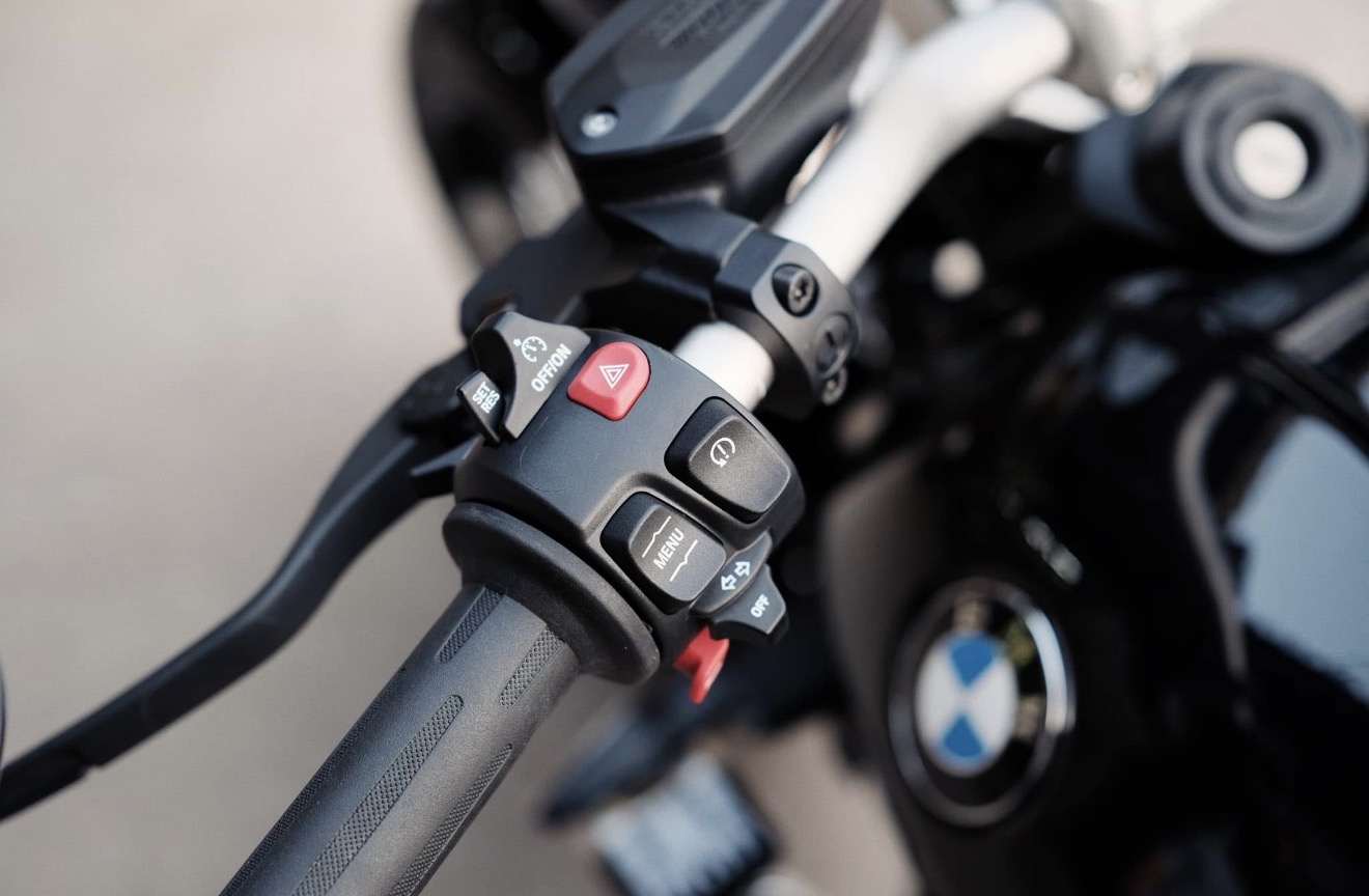 Cùm cruise control BMW RNineT (ga điện) - 616 KG