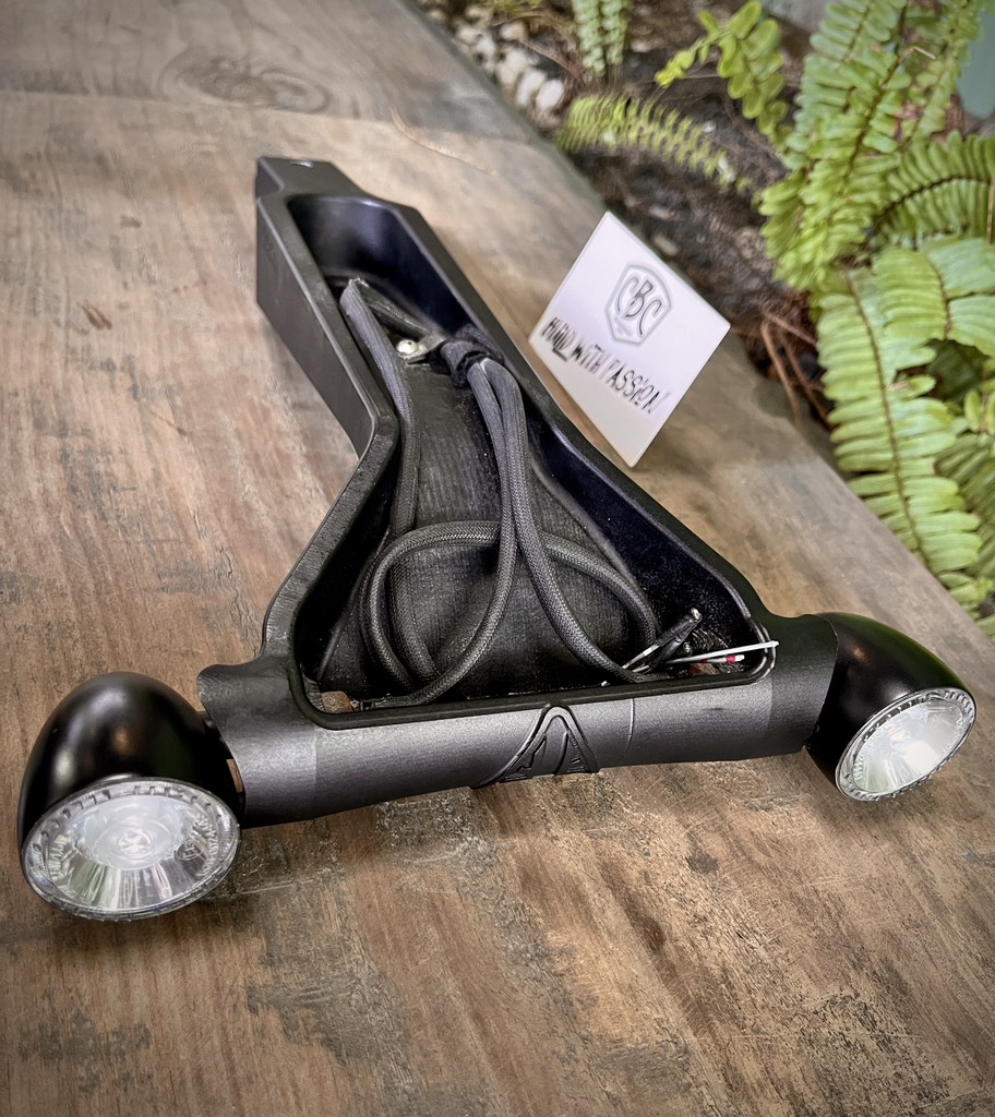 Đế đèn hậu sẵn Signal - TRIUMPH BOBBER 17 23