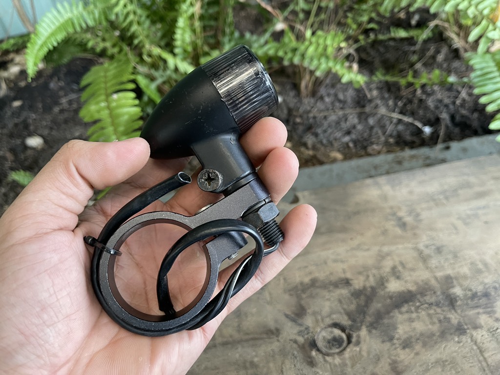 Đèn Signal DAYTONA tình trạng 80%