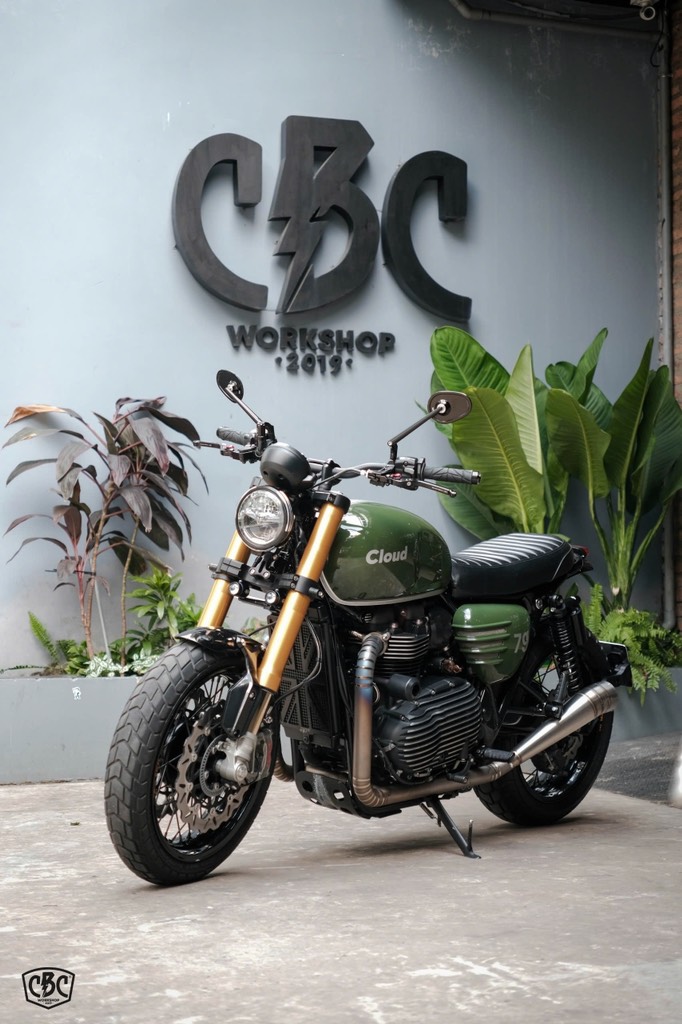 TRIUMPH STREET TWIN 2021 - ODO 6000km