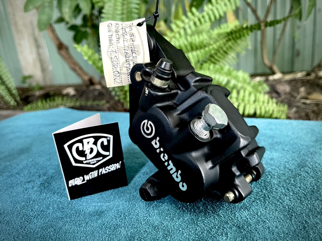 Heo BREMBO TRIUMPH tháo xe 95%