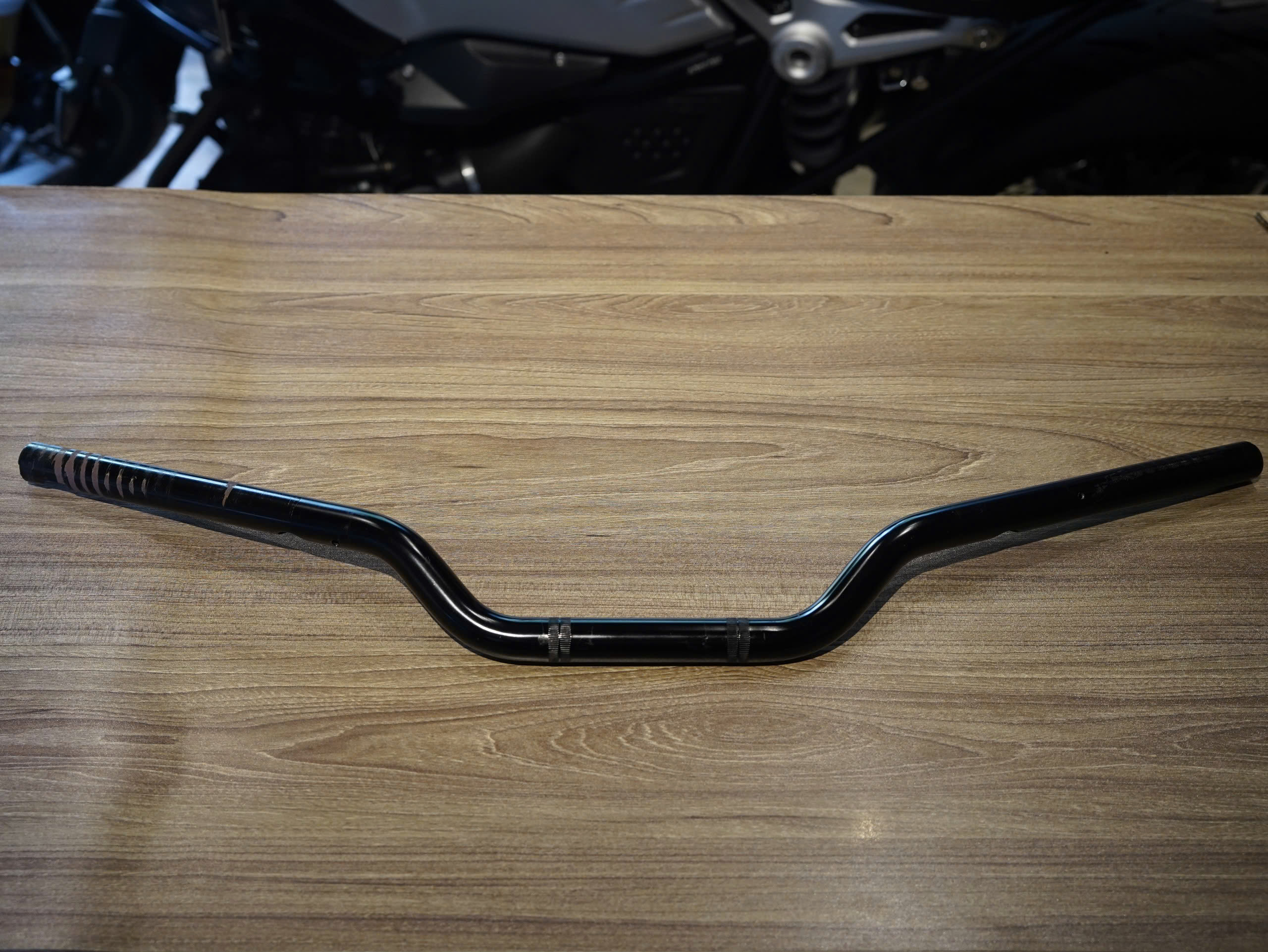 Ghi đong đen mờ 25mm - 144