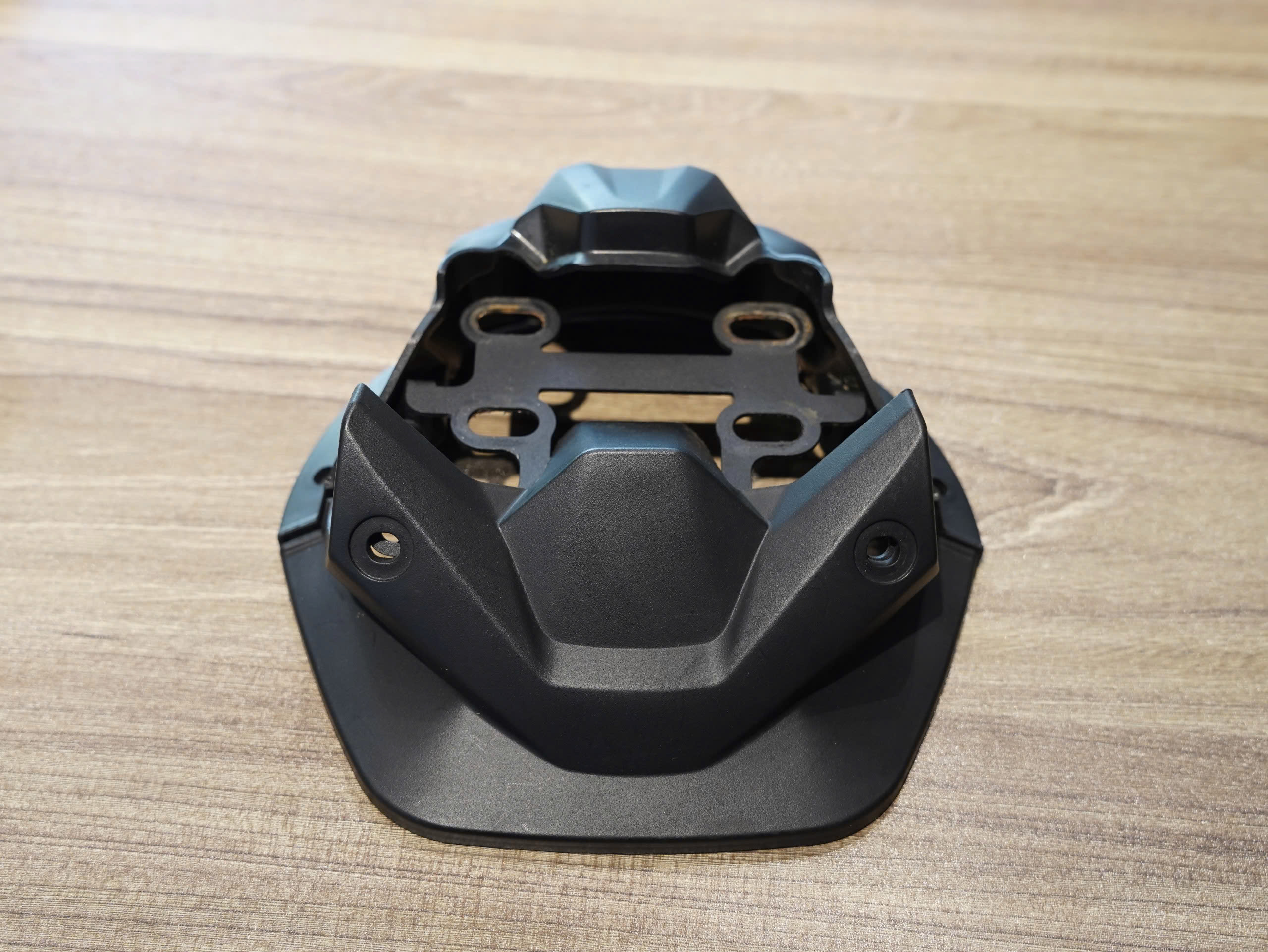 Ghi đong Yamaha X-Max300 Xám đen + nắp chụp nhựa dưới ghi đong - 177