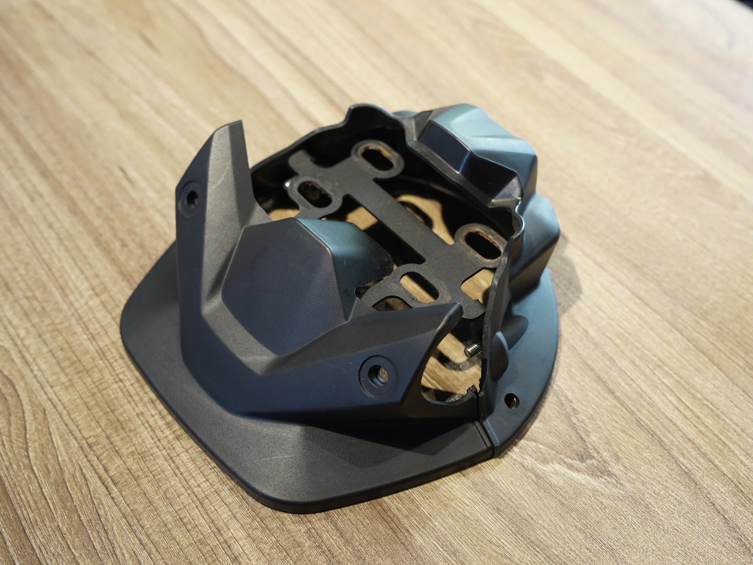 Ghi đong Yamaha X-Max300 Xám đen + nắp chụp nhựa dưới ghi đong - 177