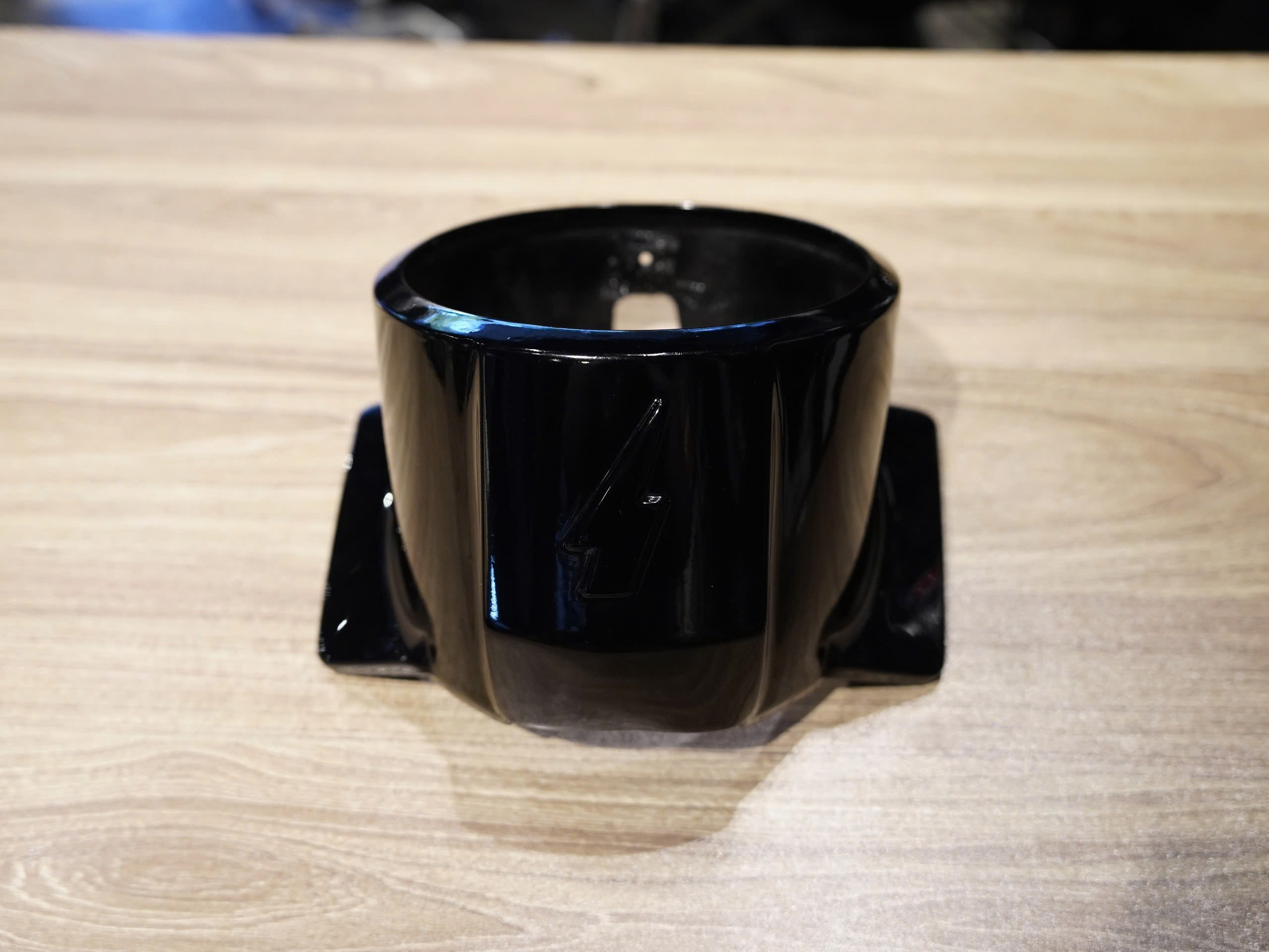 Ốp đầu đèn Custom BMW Rninet đen bóng - 184 KG