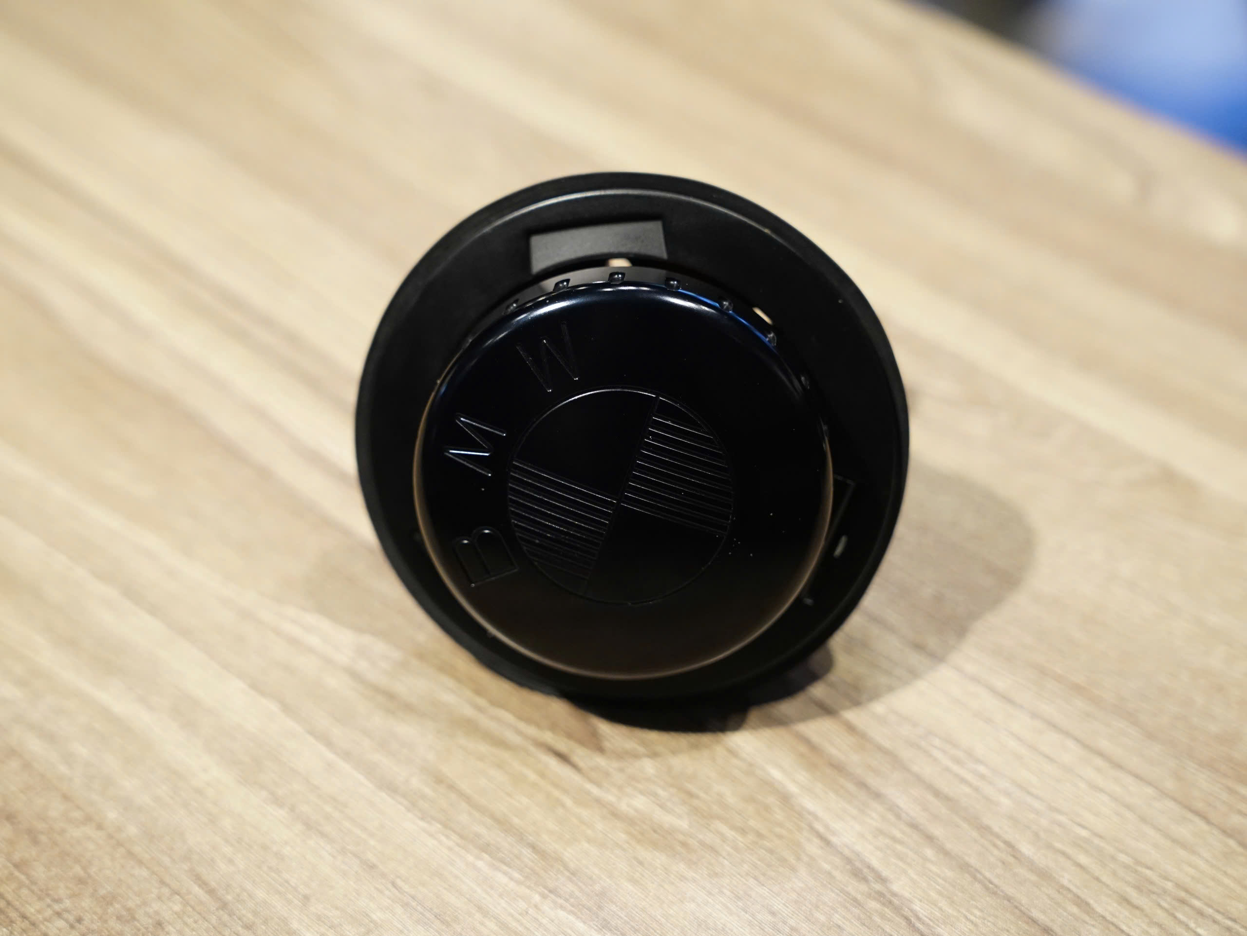 Bộ nắp bình xăng BMW Rninet đen  - 189 KG