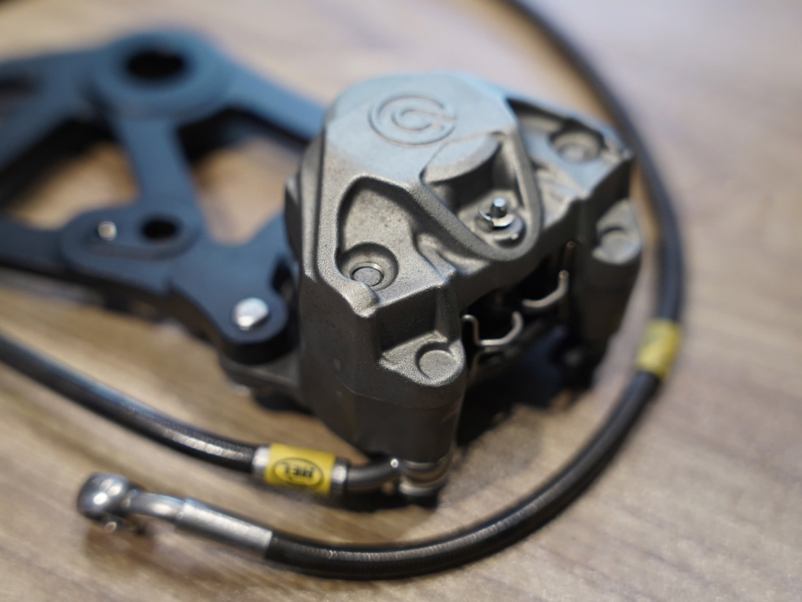 Heo brembo 2 bis đối xứng kèm pat Triumph Speedtwin 900 - 291