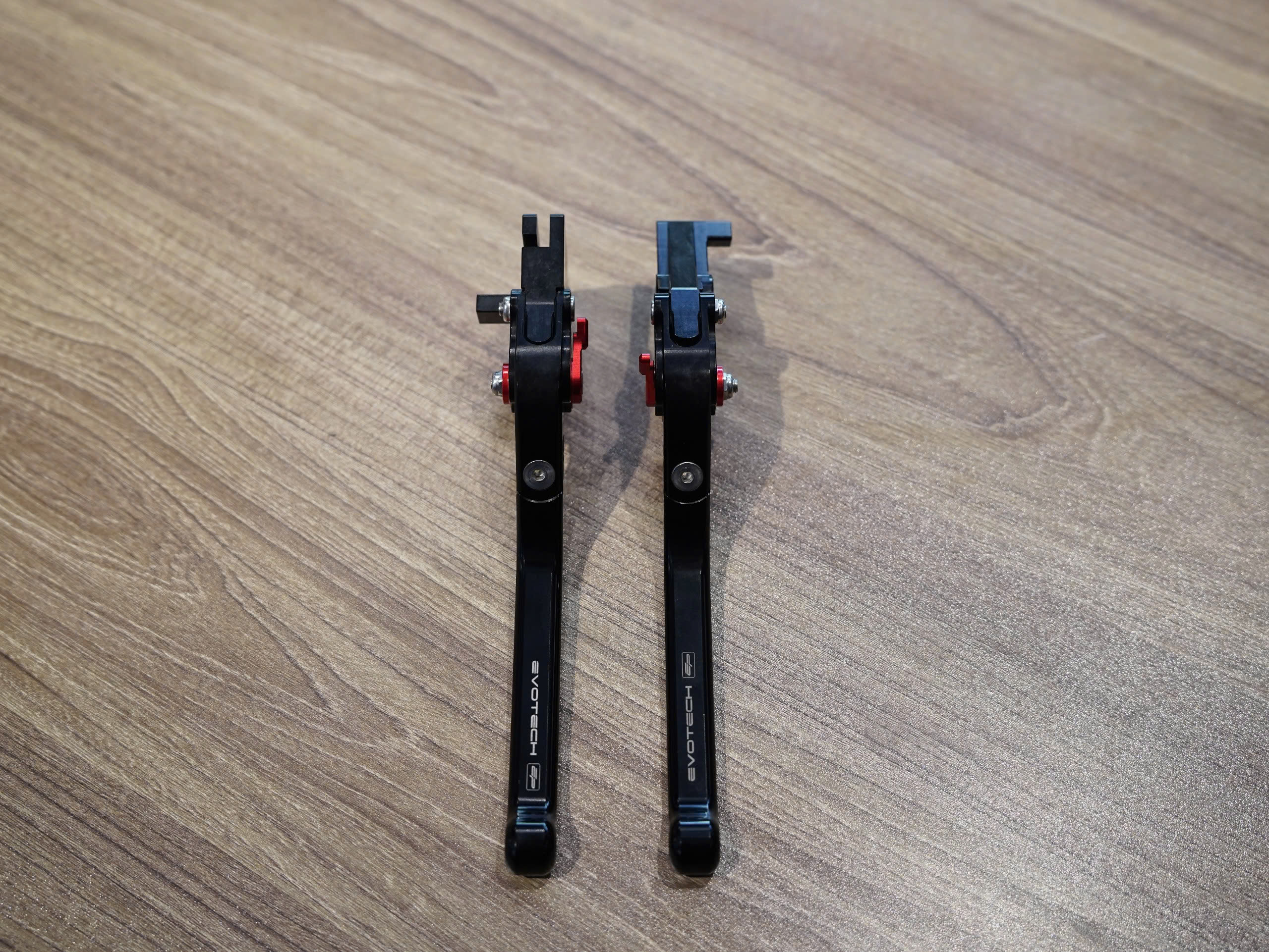 Cặp Tay thắng -  tay côn evotech - 288