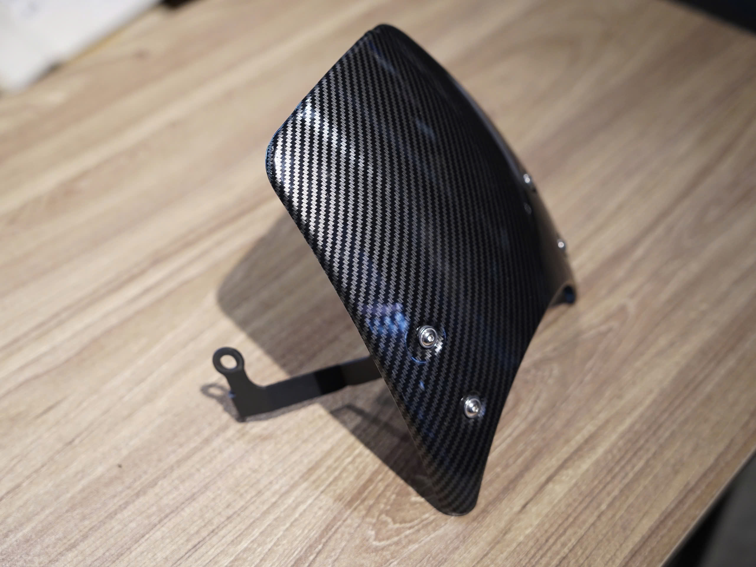 Mão cho BMW RNinet màu carbon - 355 KG
