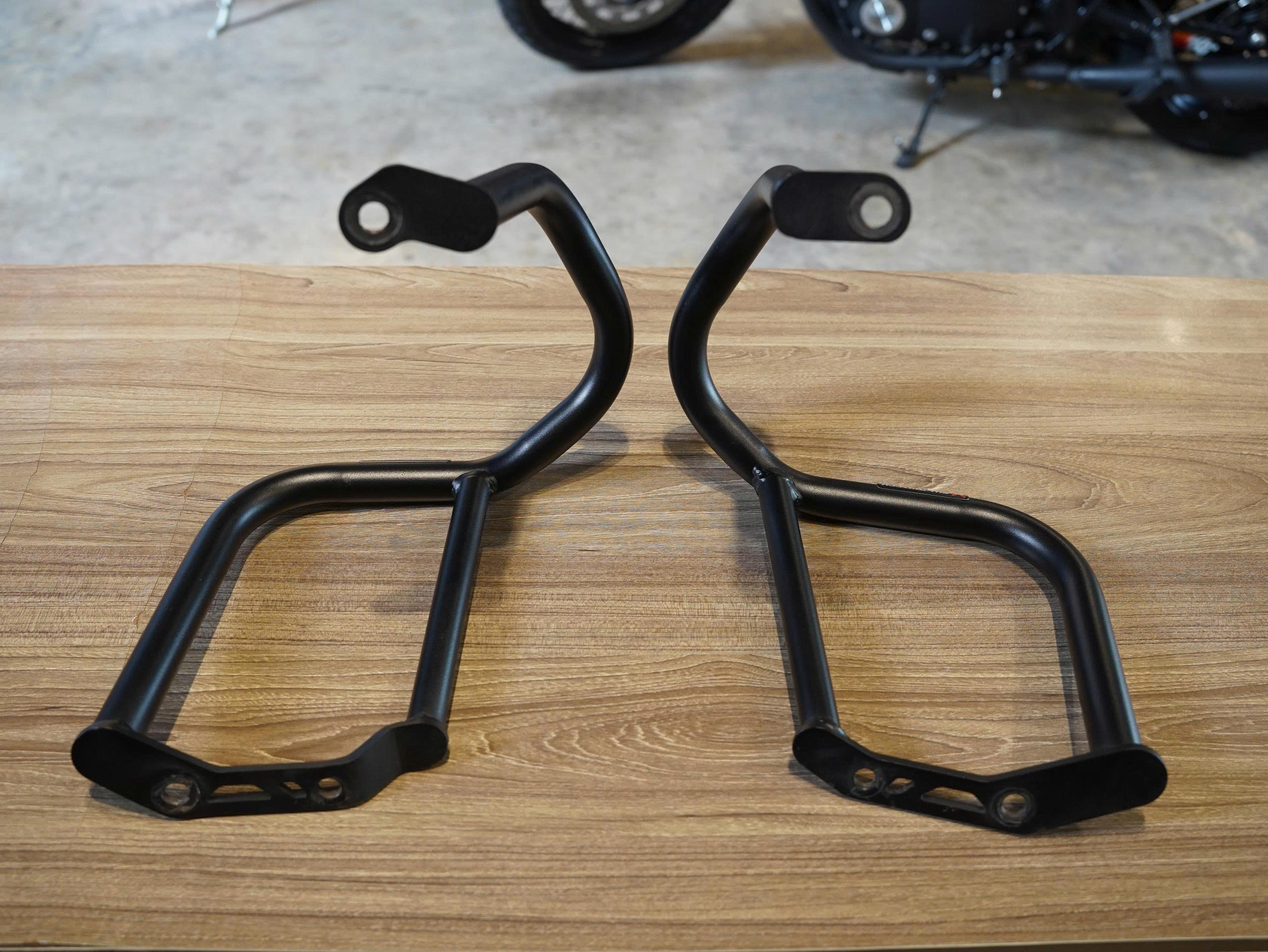 Chống đổ SW-Motech cho BMW RNineT - 454 KG
