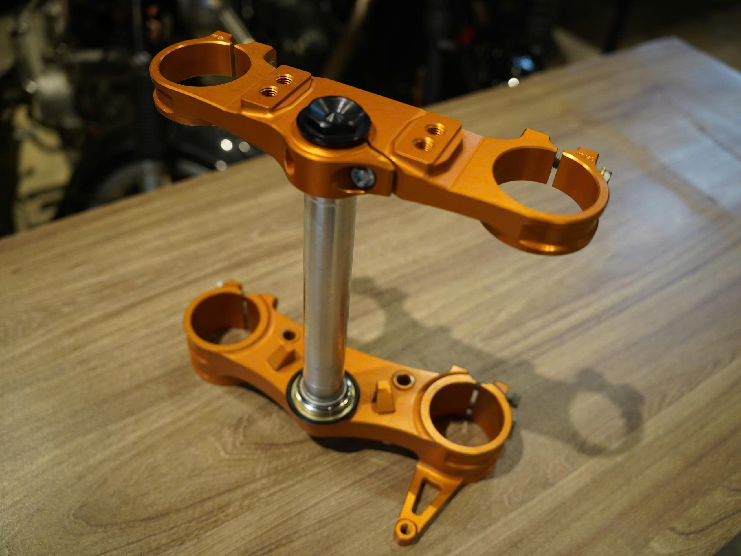 Bộ chảng ba trên dưới WP cho KTM 790 Duke/Adventure - 453 KG