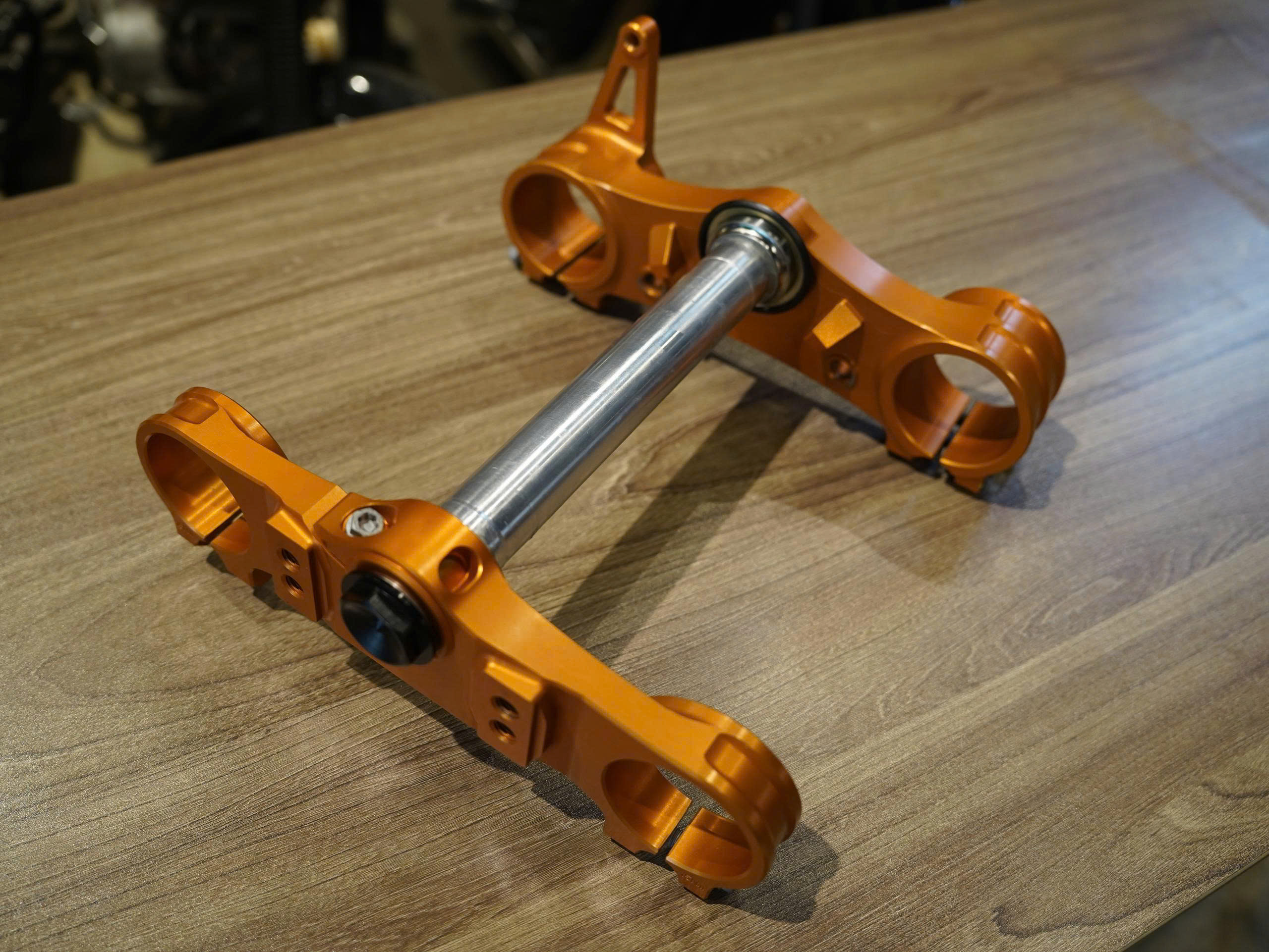 Bộ chảng ba trên dưới WP cho KTM 790 Duke/Adventure - 453 KG