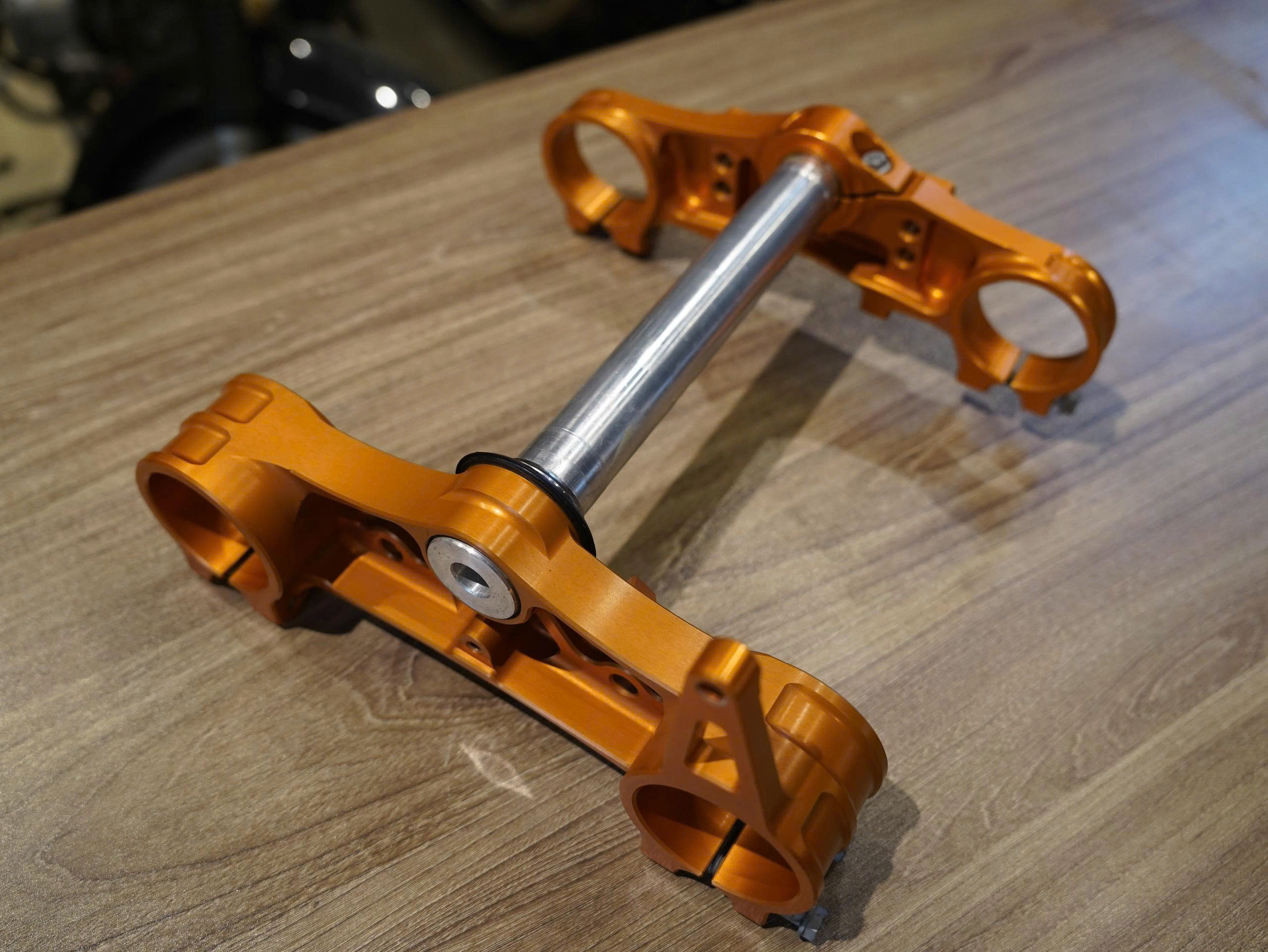 Bộ chảng ba trên dưới WP cho KTM 790 Duke/Adventure - 453 KG