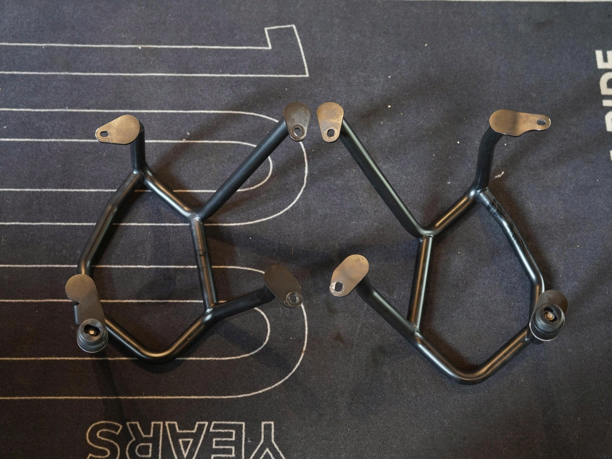 Chống đổ Touratech cho BMW GS1250 - 462 KG