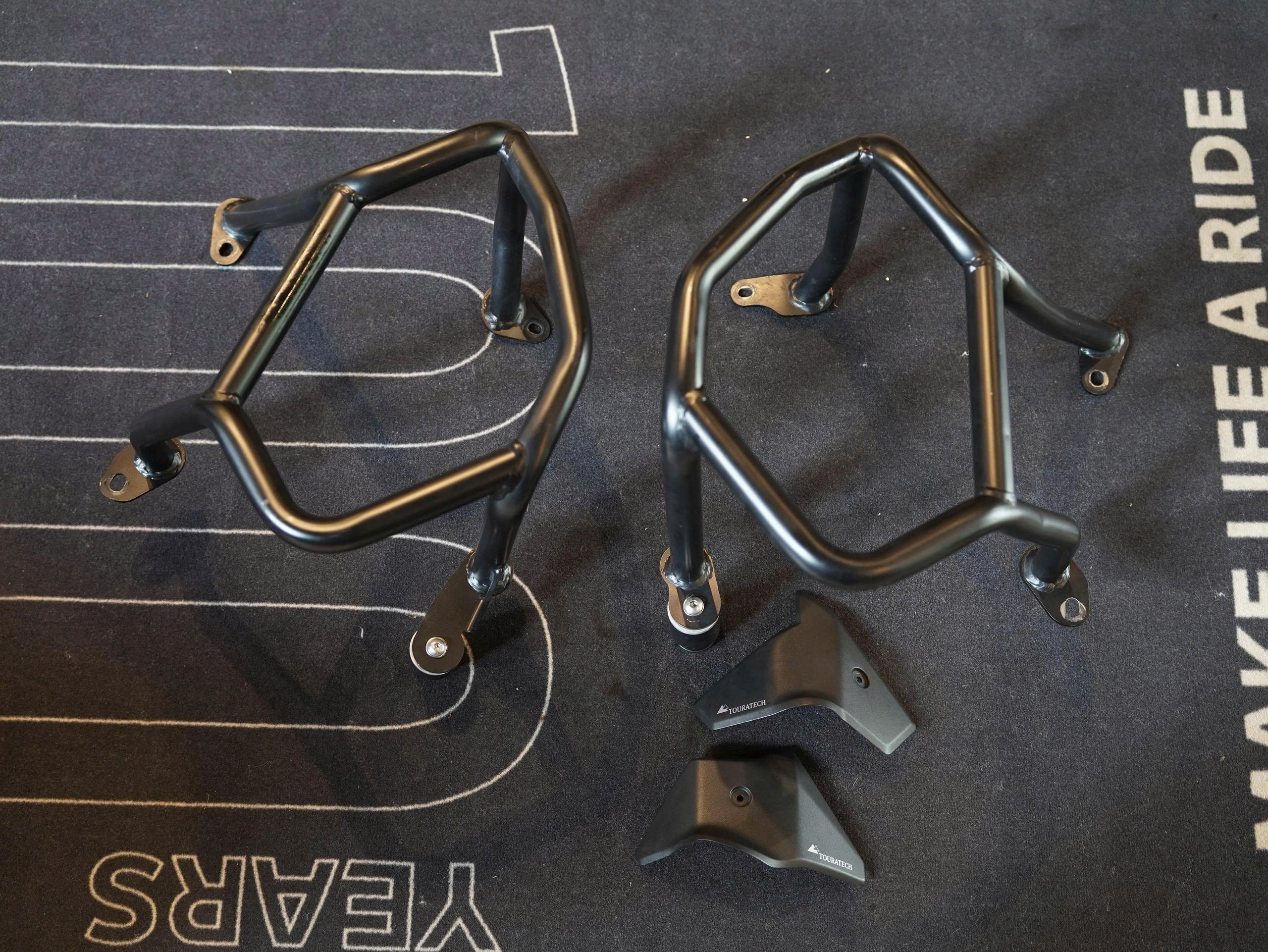 Chống đổ Touratech cho BMW GS1250 - 462 KG