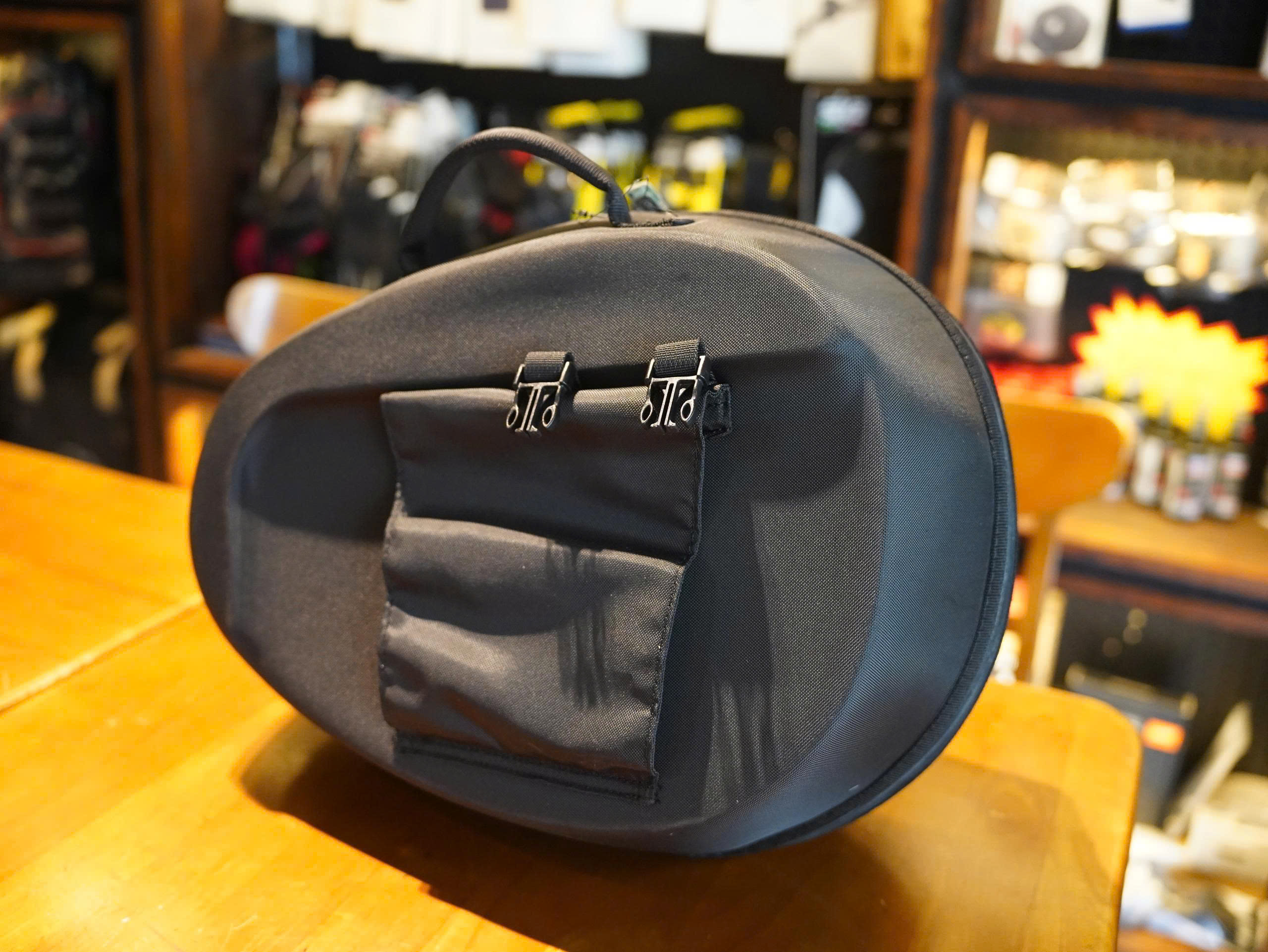 Túi hông chính hãng Triumph (bên trái) - 486