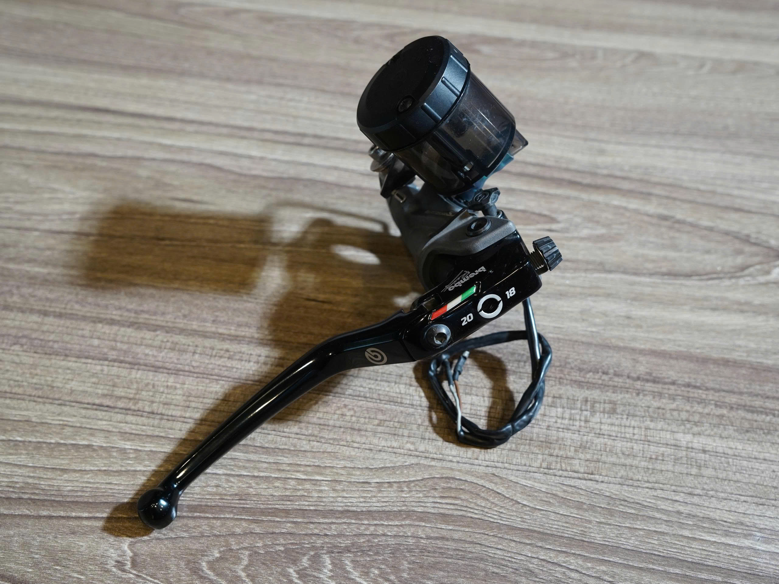 Tay thắng Brembo Corsacorta RCS 19 - 487 KG