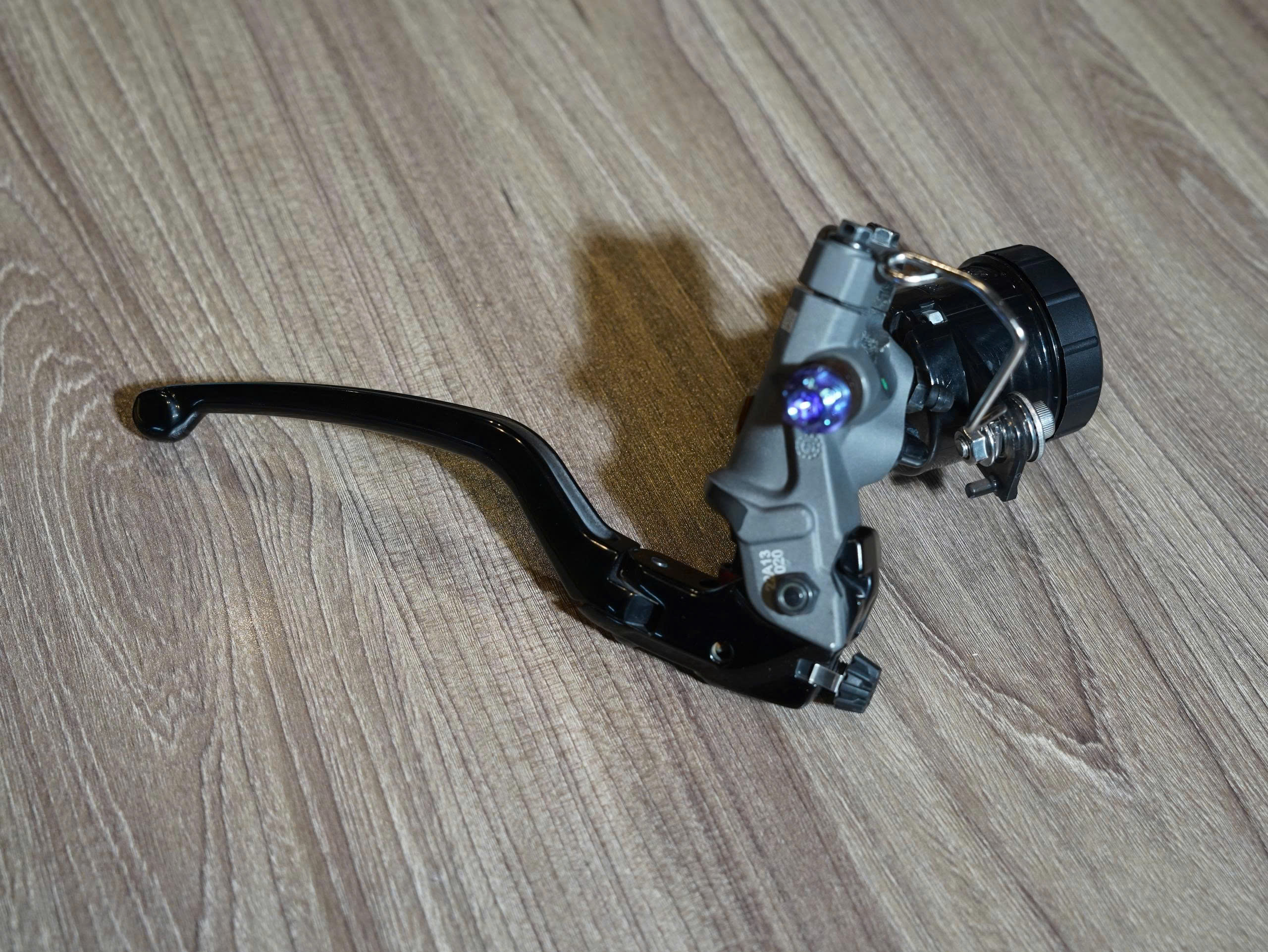 Tay côn dầu Brembo Corsacorta RCS 16 - 488 KG