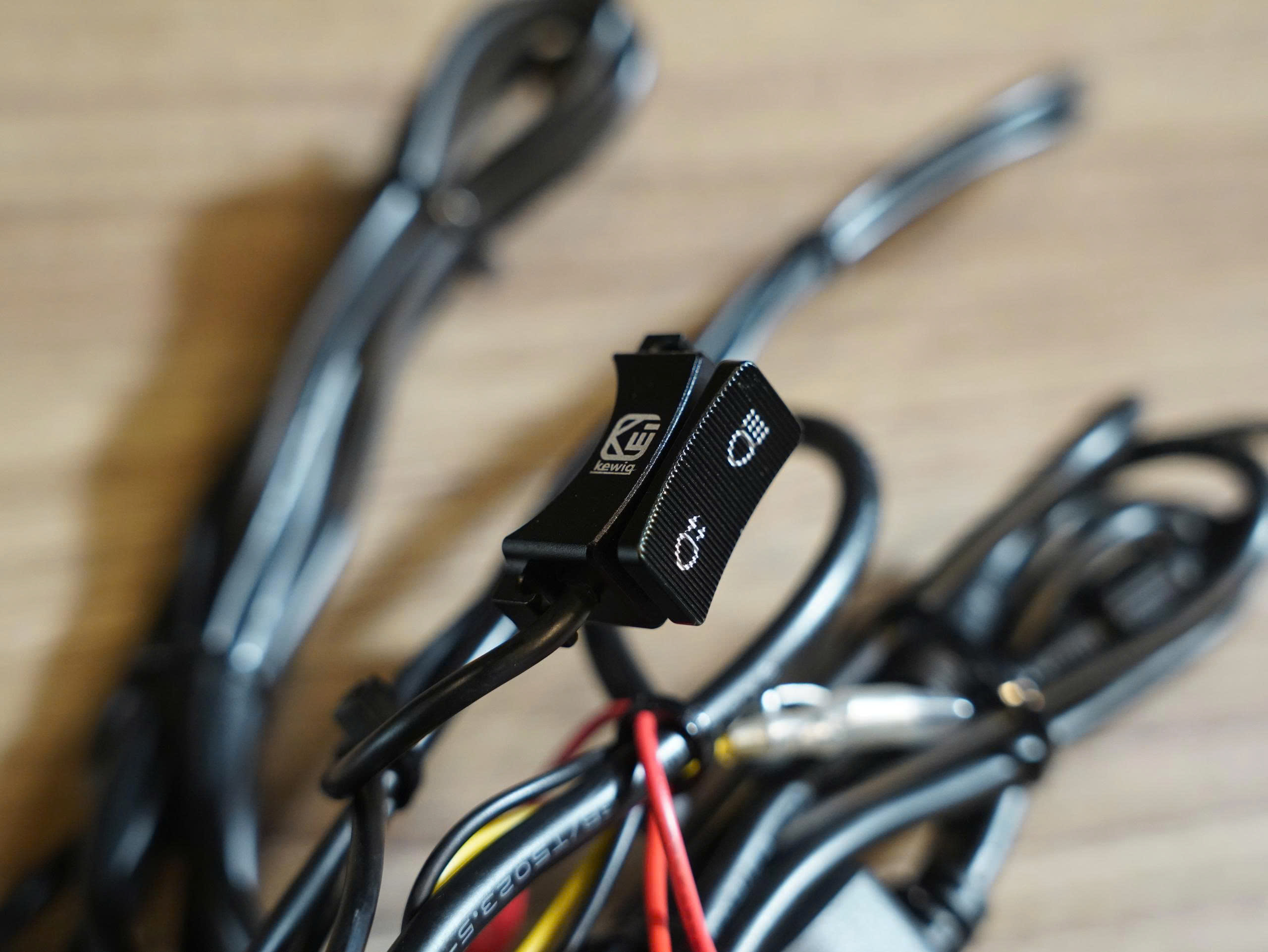 Cặp đèn Kewig K11 - 489