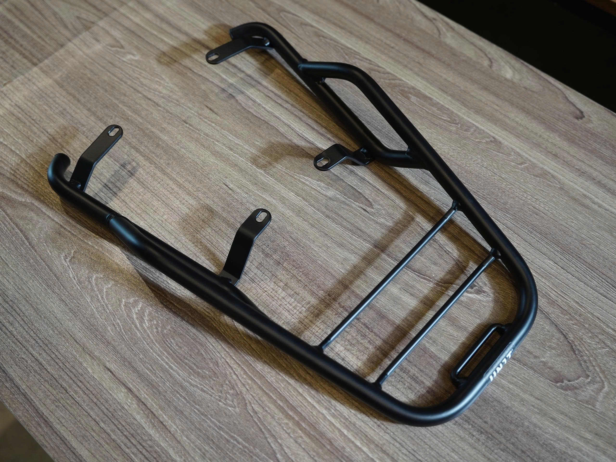 Baga Unit Garage cho BMW RNineT - Đen 498