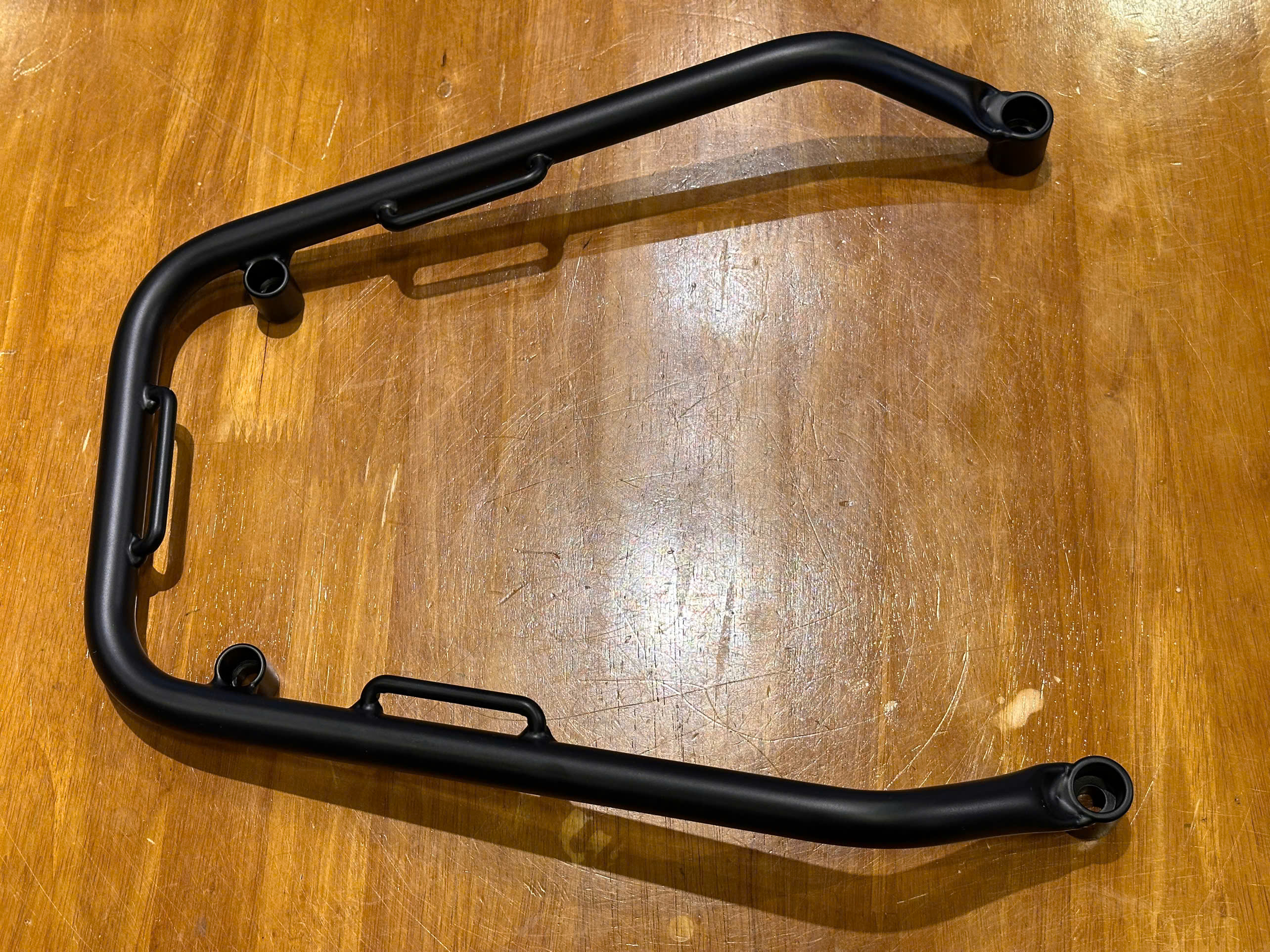 Tay dắt Unit Garage cho BMW GS1250 màu đen mờ - 526KG